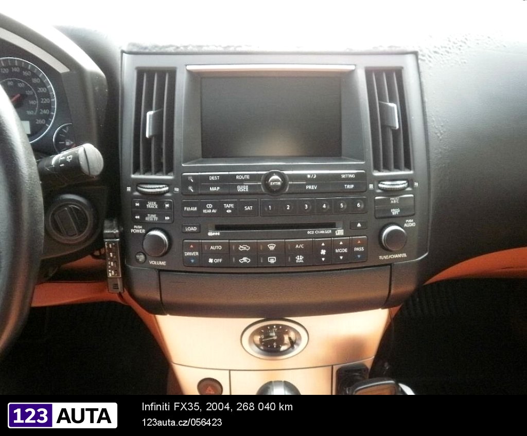 Infiniti FX35, 2004 - pohled č. 9