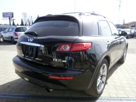Infiniti FX35, 2004 - pohled č. 4