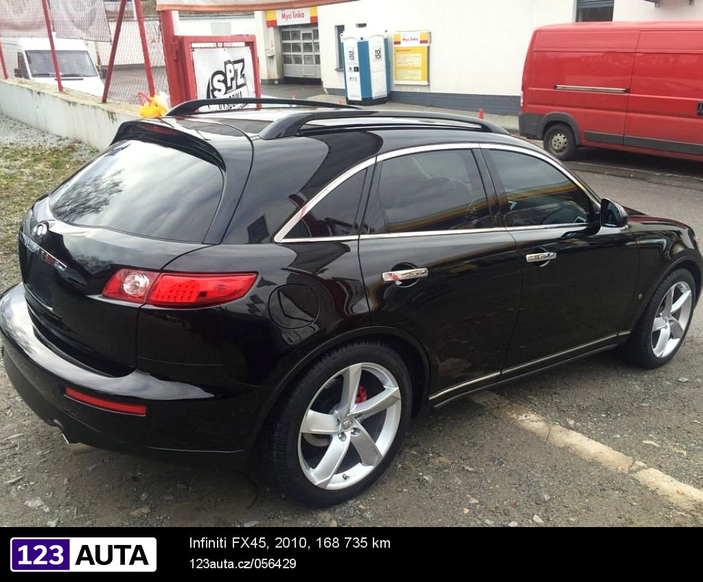 Infiniti FX45, 2010 - pohled č. 6