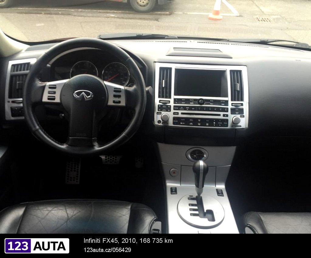 Infiniti FX45, 2010 - pohled č. 9