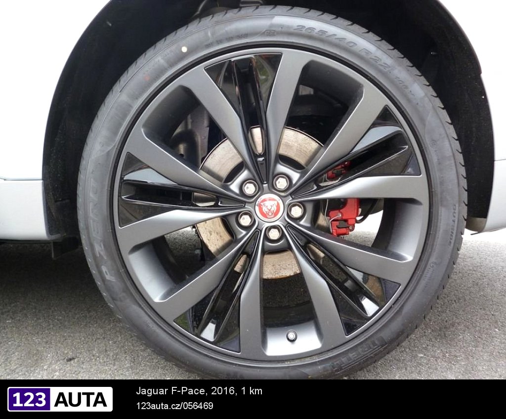 Jaguar F-Pace, 2016 - pohled č. 8