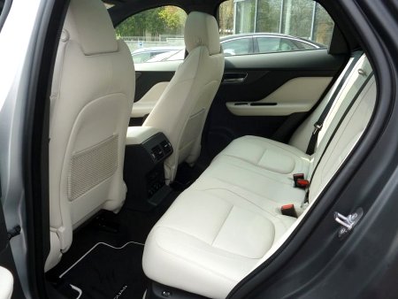 Jaguar F-Pace, 2016 - pohled č. 7