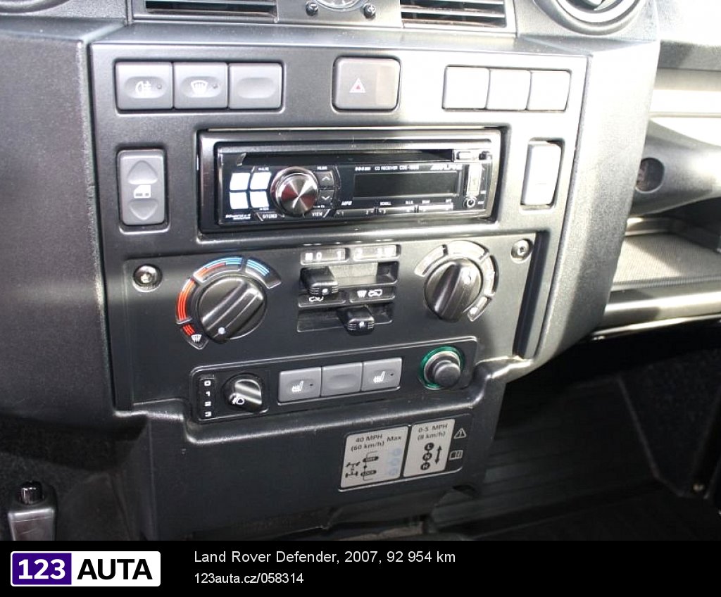 Land Rover Defender, 2007 - pohled č. 8