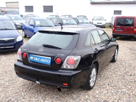 Lexus IS 200, 2003 - pohled č. 5