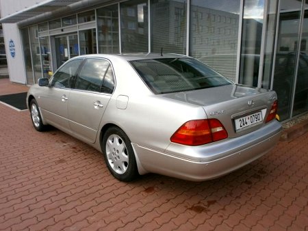 Lexus LX 470, 2003 - pohled č. 4