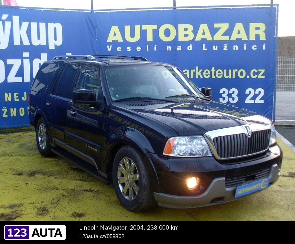 Lincoln Navigator, 2004 - pohled č. 4