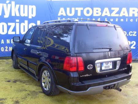 Lincoln Navigator, 2004 - pohled č. 5