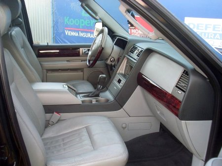 Lincoln Navigator, 2004 - pohled č. 9