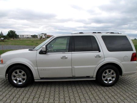 Lincoln Navigator, 2006 - pohled č. 3