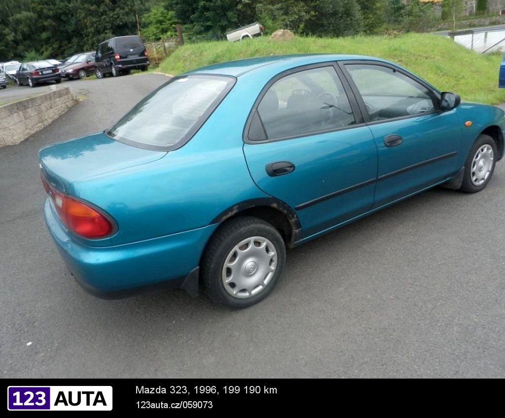 Mazda 323, 1996 - pohled č. 8