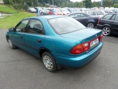 Mazda 323, 1996 - pohled č. 6