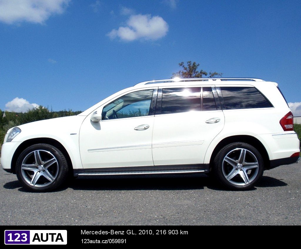 Mercedes-Benz GL, 2010 - pohled č. 5