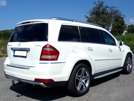 Mercedes-Benz GL, 2010 - pohled č. 3