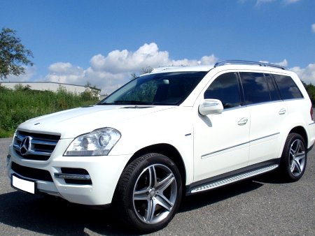 Mercedes-Benz GL, 2010 - pohled č. 6