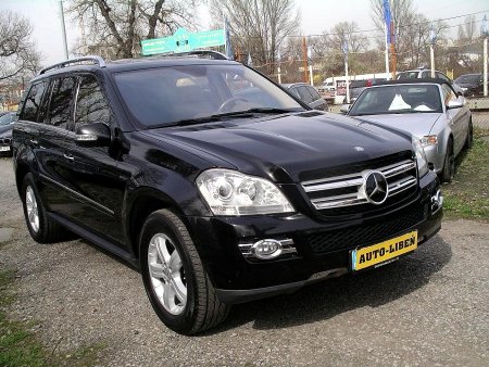 Mercedes-Benz GL, 2008 - pohled č. 3