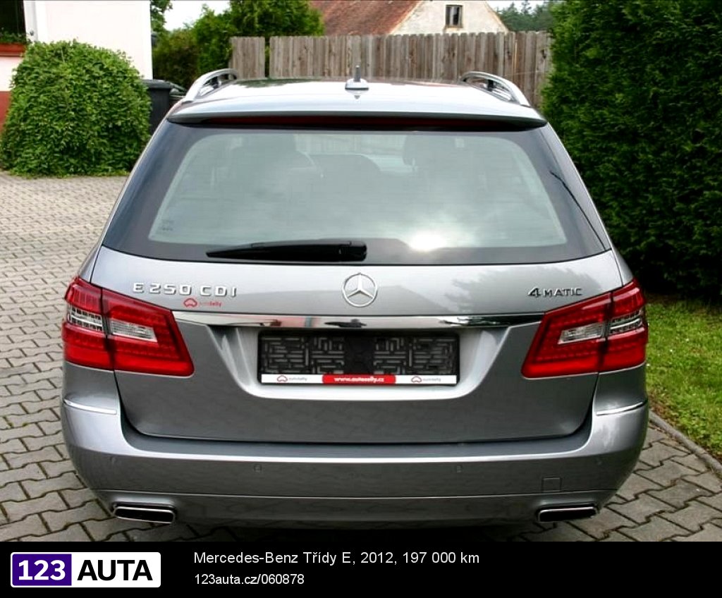 Mercedes-Benz Třídy E, 2012 - pohled č. 5