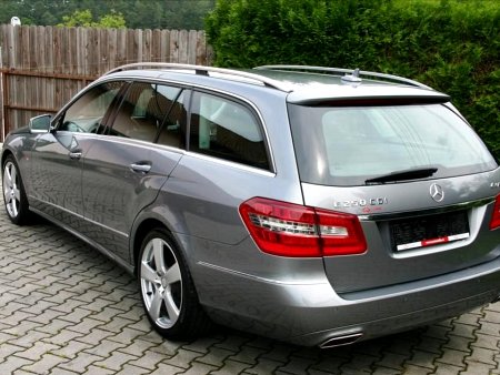Mercedes-Benz Třídy E, 2012 - pohled č. 4