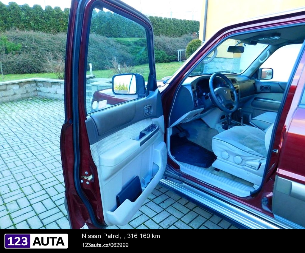 Nissan Patrol, 0 - pohled č. 9