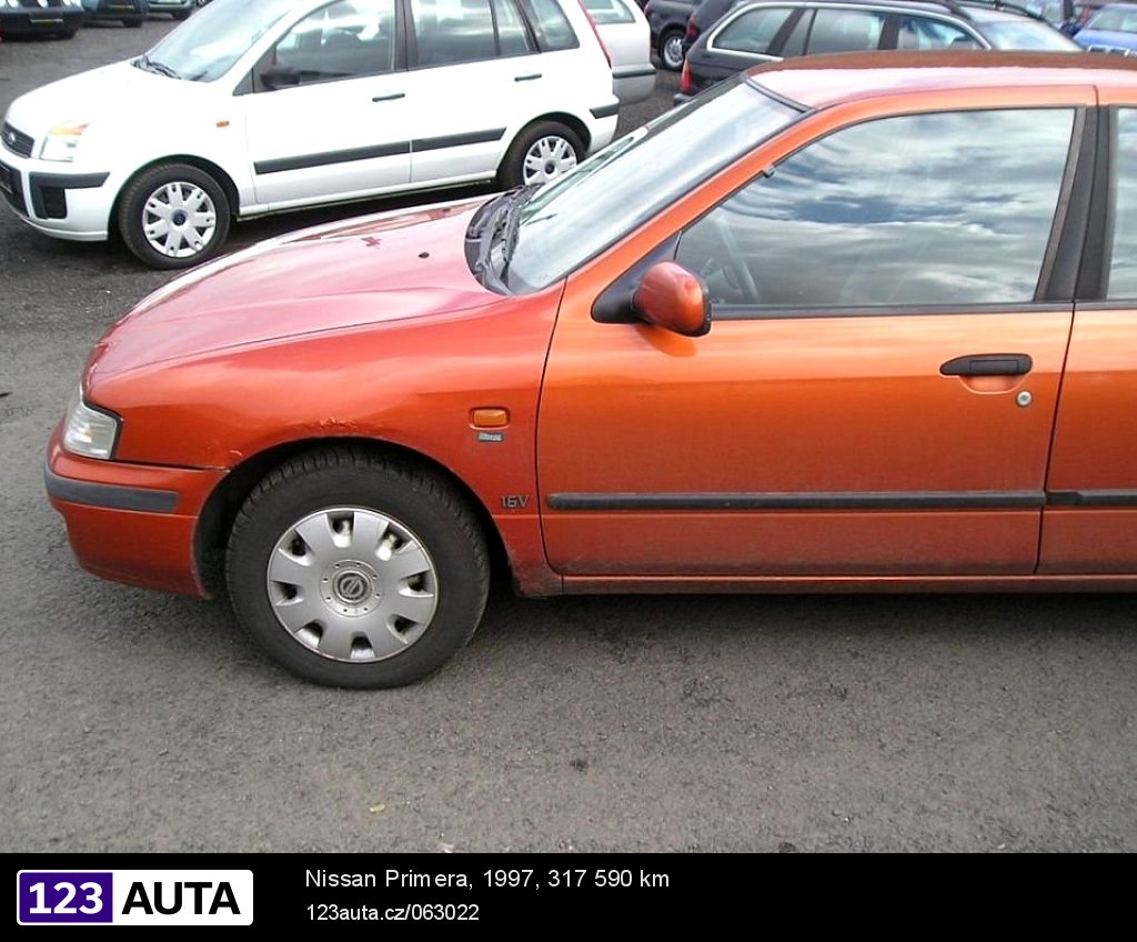 Nissan Primera, 1997 - pohled č. 4