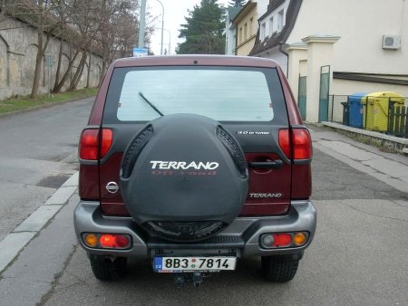 Nissan Terrano II, 2003 - pohled č. 3