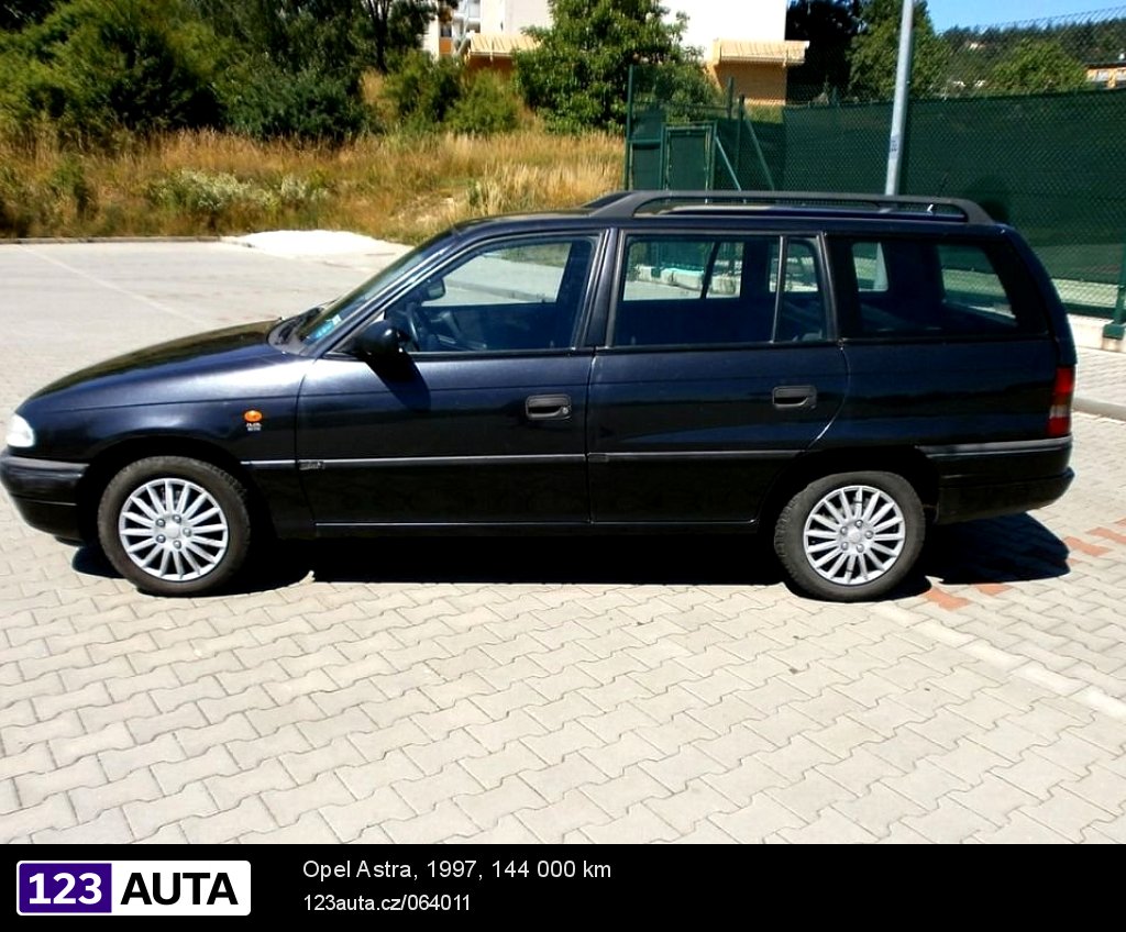 Opel Astra, 1997 - pohled č. 8