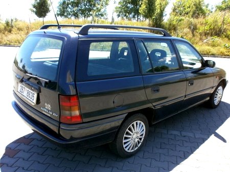 Opel Astra, 1997 - pohled č. 5