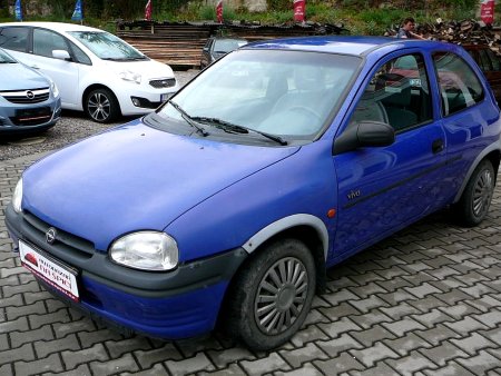 Opel Corsa, 1996 - pohled č. 4