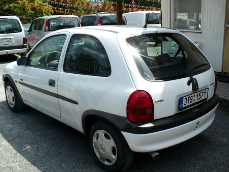 Opel Corsa, 1998 - pohled č. 3