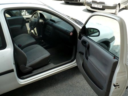 Opel Corsa, 1998 - pohled č. 6