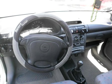 Opel Corsa, 1998 - pohled č. 5