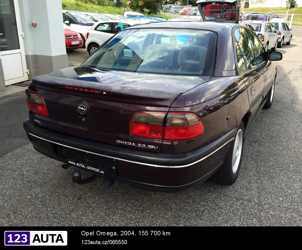 Opel Omega, 2004 - pohled č. 4
