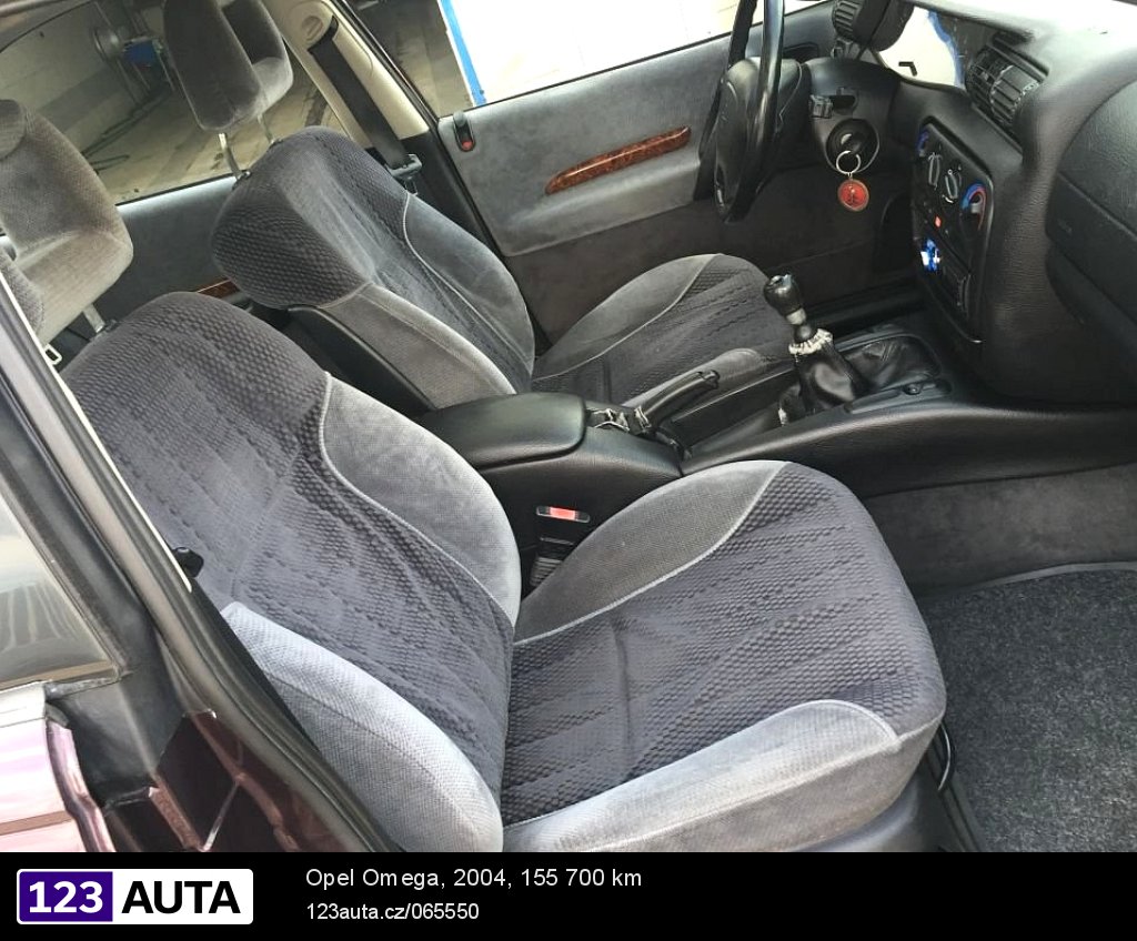 Opel Omega, 2004 - pohled č. 6