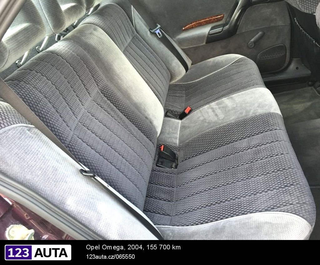 Opel Omega, 2004 - pohled č. 7