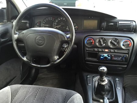 Opel Omega, 2004 - pohled č. 5