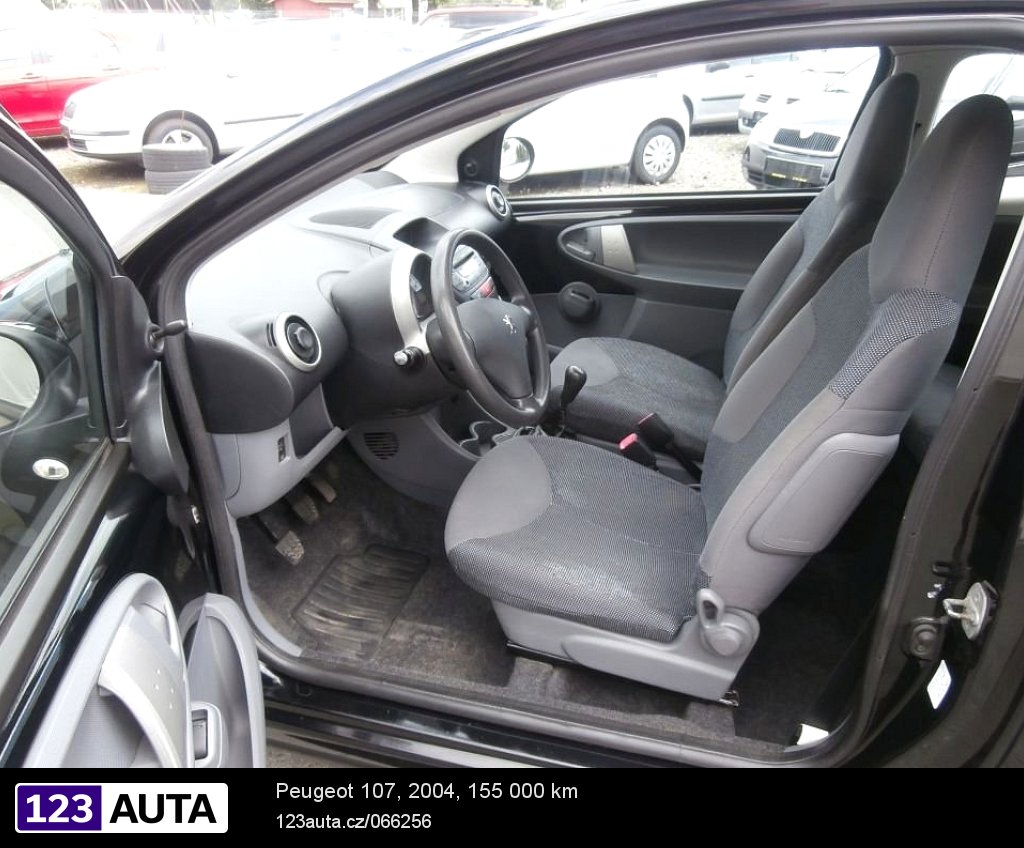 Peugeot 107, 2004 - pohled č. 9