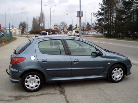 Peugeot 206, 2006 - pohled č. 4
