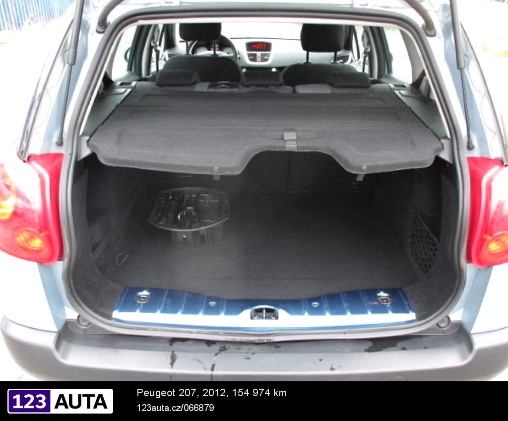 Peugeot 207, 2012 - pohled č. 5