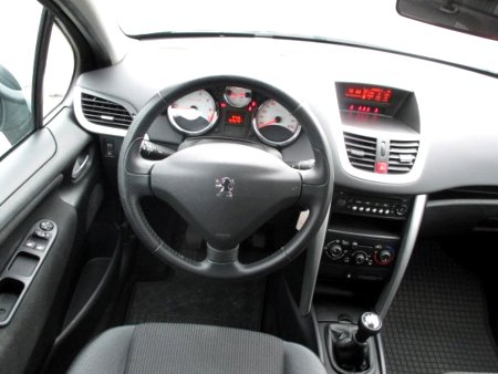 Peugeot 207, 2012 - pohled č. 8