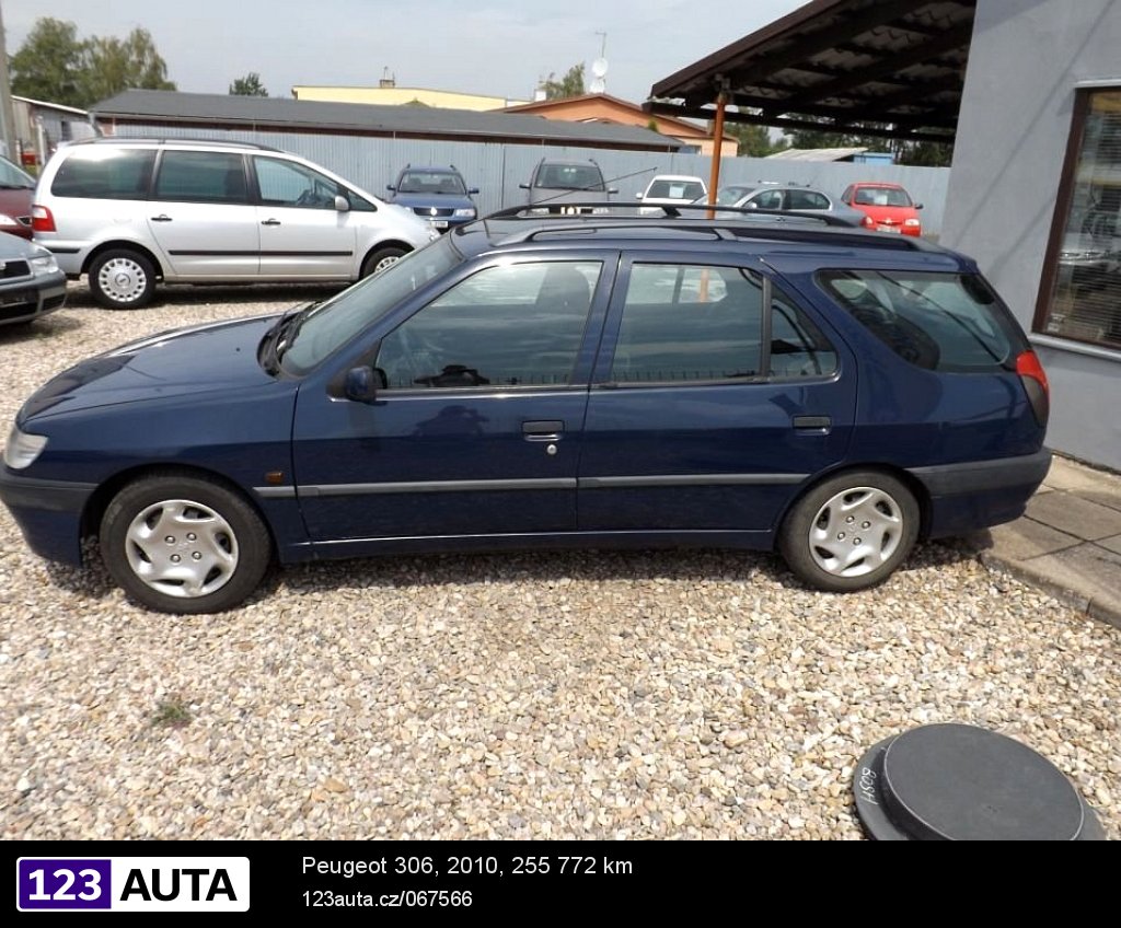 Peugeot 306, 2010 - pohled č. 3