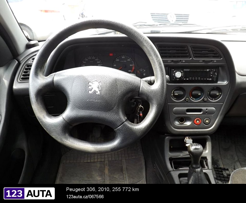 Peugeot 306, 2010 - pohled č. 9