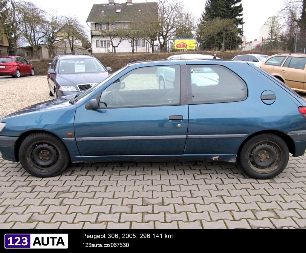 Peugeot 306, 2005 - pohled č. 4