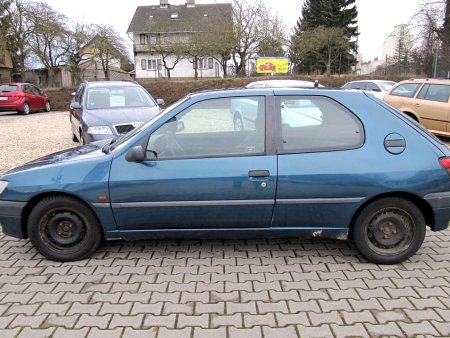Peugeot 306, 2005 - pohled č. 4