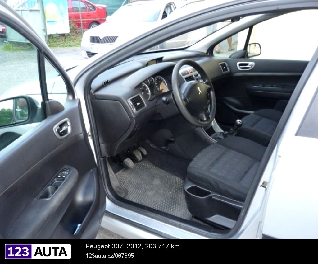 Peugeot 307, 2012 - pohled č. 8