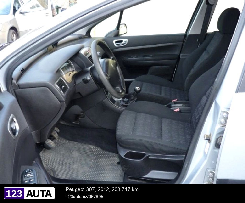 Peugeot 307, 2012 - pohled č. 9
