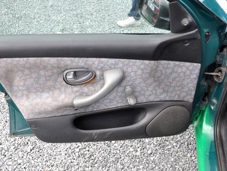 Peugeot 406, 1997 - pohled č. 9