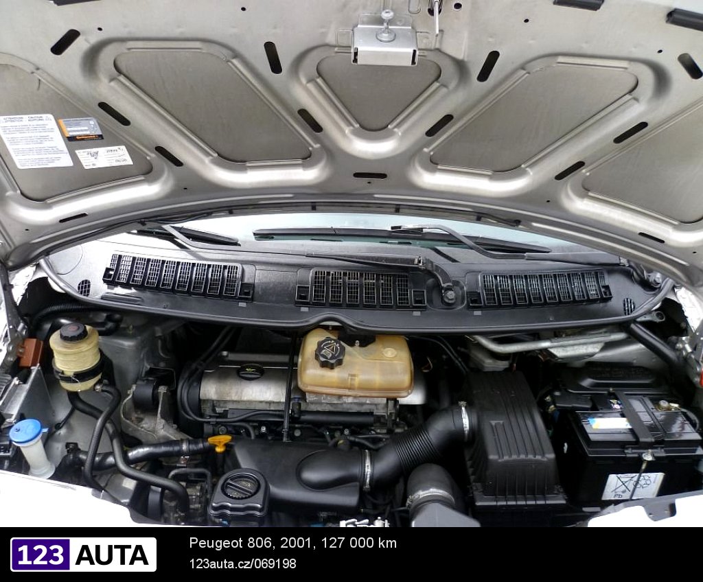 Peugeot 806, 2001 - pohled č. 9
