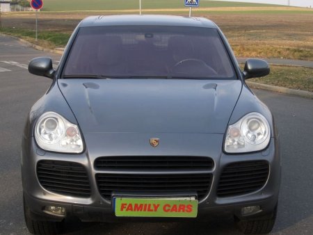 Porsche Cayenne, 2004 - pohled č. 2