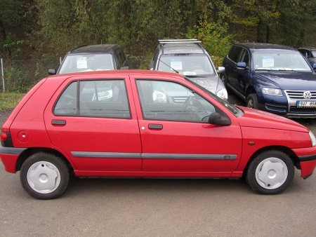 Renault Clio, 1996 - pohled č. 4