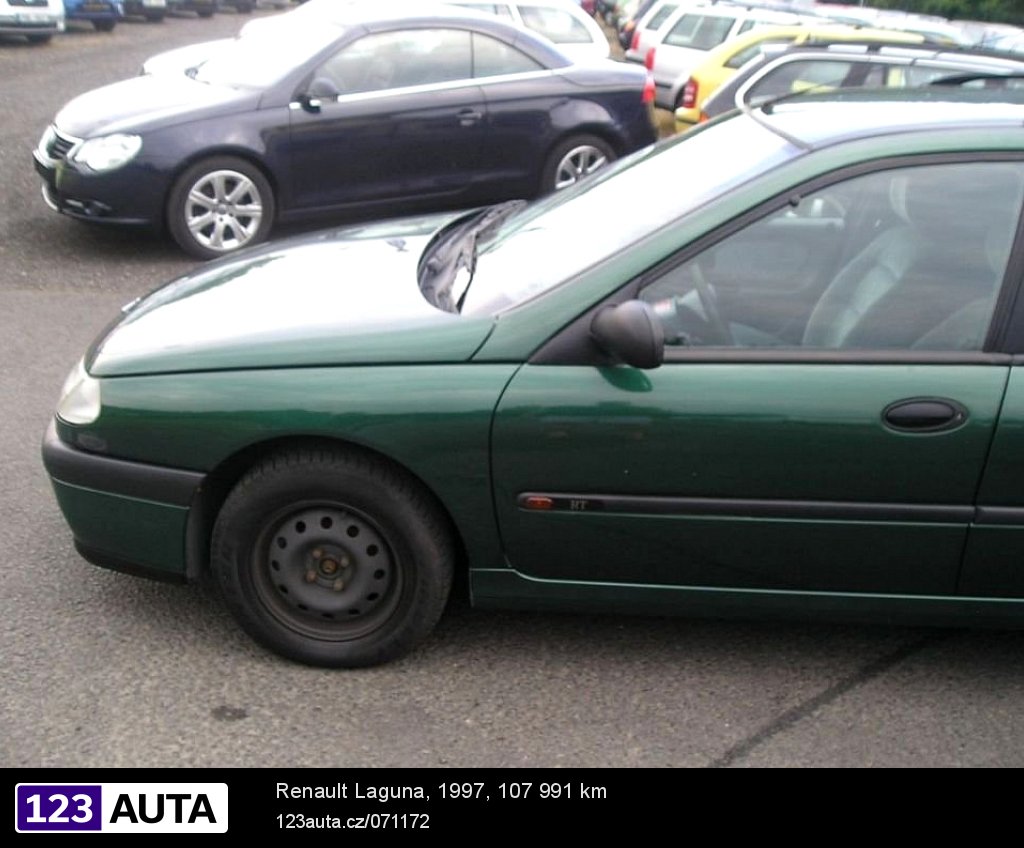 Renault Laguna, 1997 - pohled č. 4