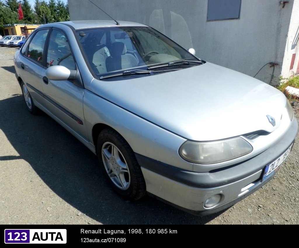 Renault Laguna, 1998 - pohled č. 3